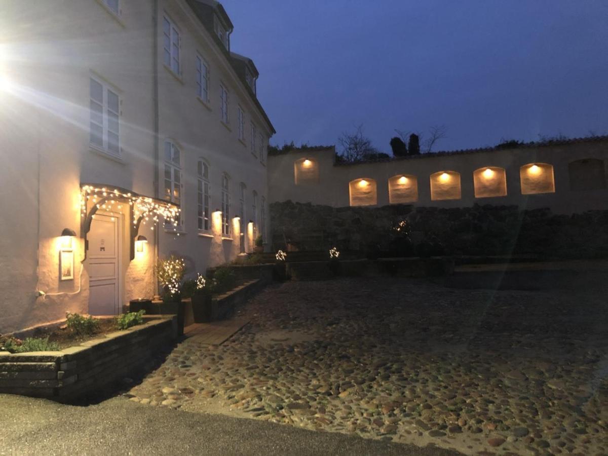 Hotel Ole Lunds Gaard คาลุนด์บอร์ก ภายนอก รูปภาพ